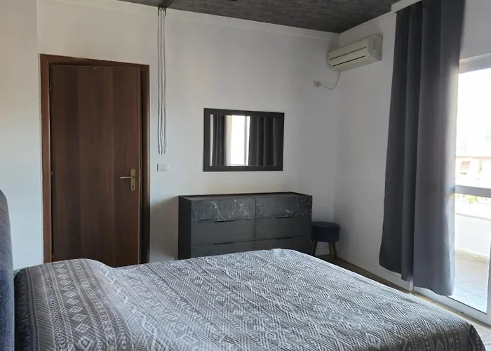 Sun Rays Lägenhet Tirana